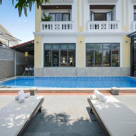 Hotel Front Beach Хойан Экстерьер фото