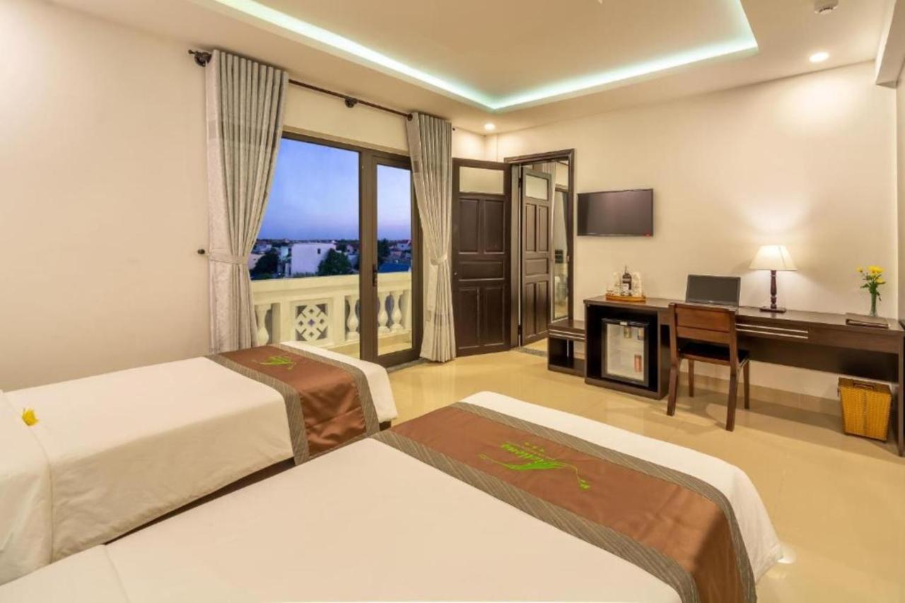 Hotel Front Beach Хойан Экстерьер фото