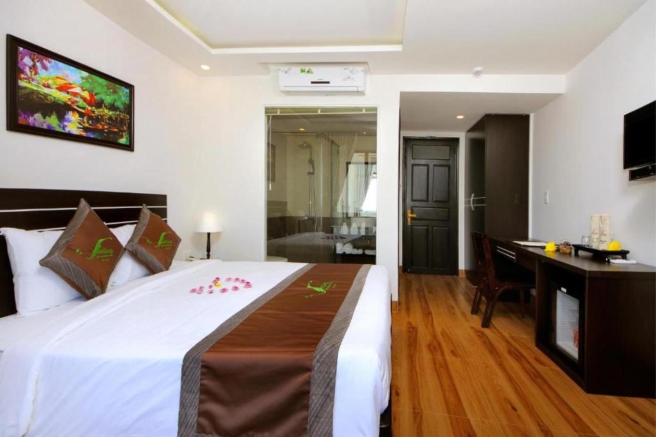Hotel Front Beach Хойан Экстерьер фото